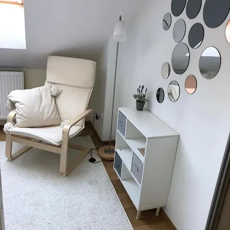 Comfort Zone Boho Scandi Apartment *